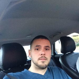 Meet your Posher, Levi